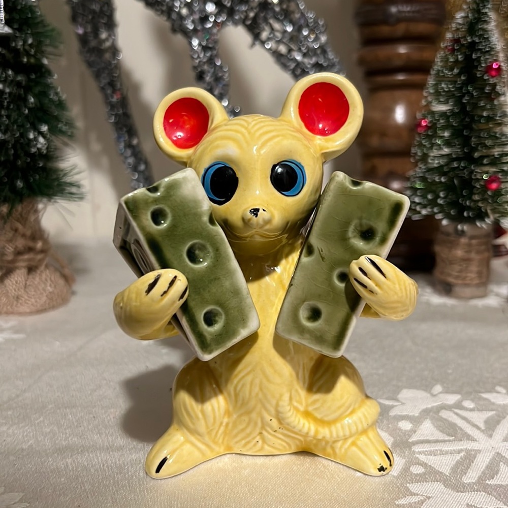 Vintage Japanese Mouse Cheese Wedge's Salt Pepper Shaker's porcelain